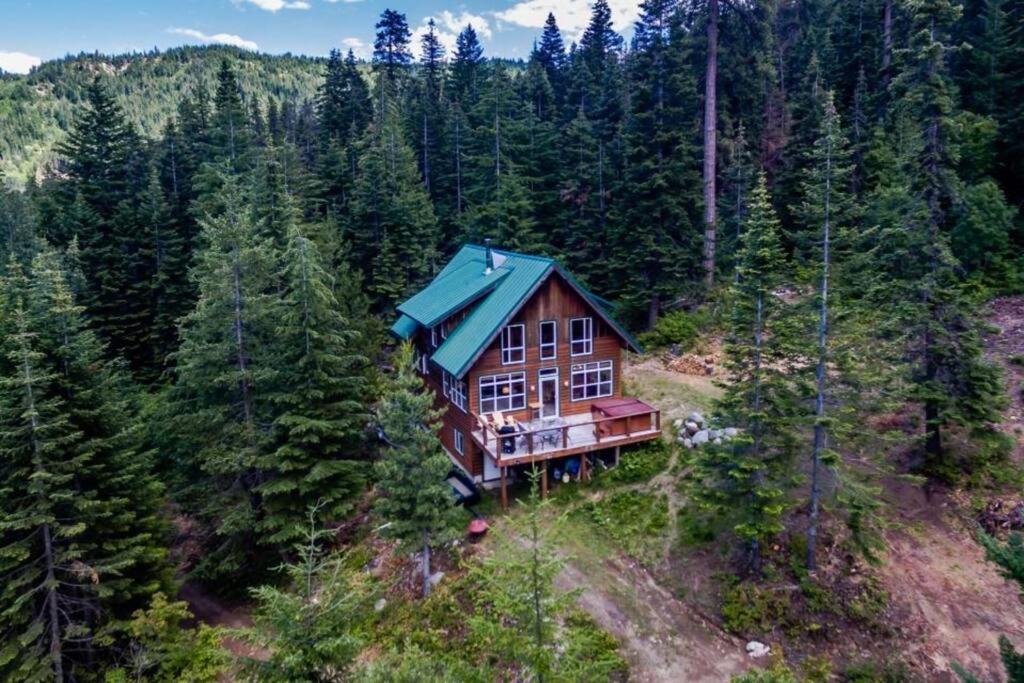Chalet Hot Tub Cool Views: Roaring Creek *