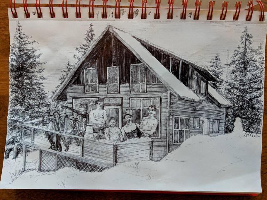 Chalet Hot Tub Cool Views: Roaring Creek Leavenworth